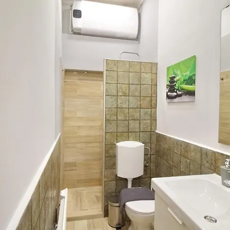 Stop And Go Budapeşte